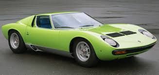 Lamborghini Miura (1966): Der Moment, in dem der Supersportwagen zur Kunst wurde